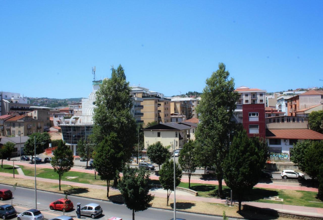 Cosenza Luxury Apartment Exteriör bild