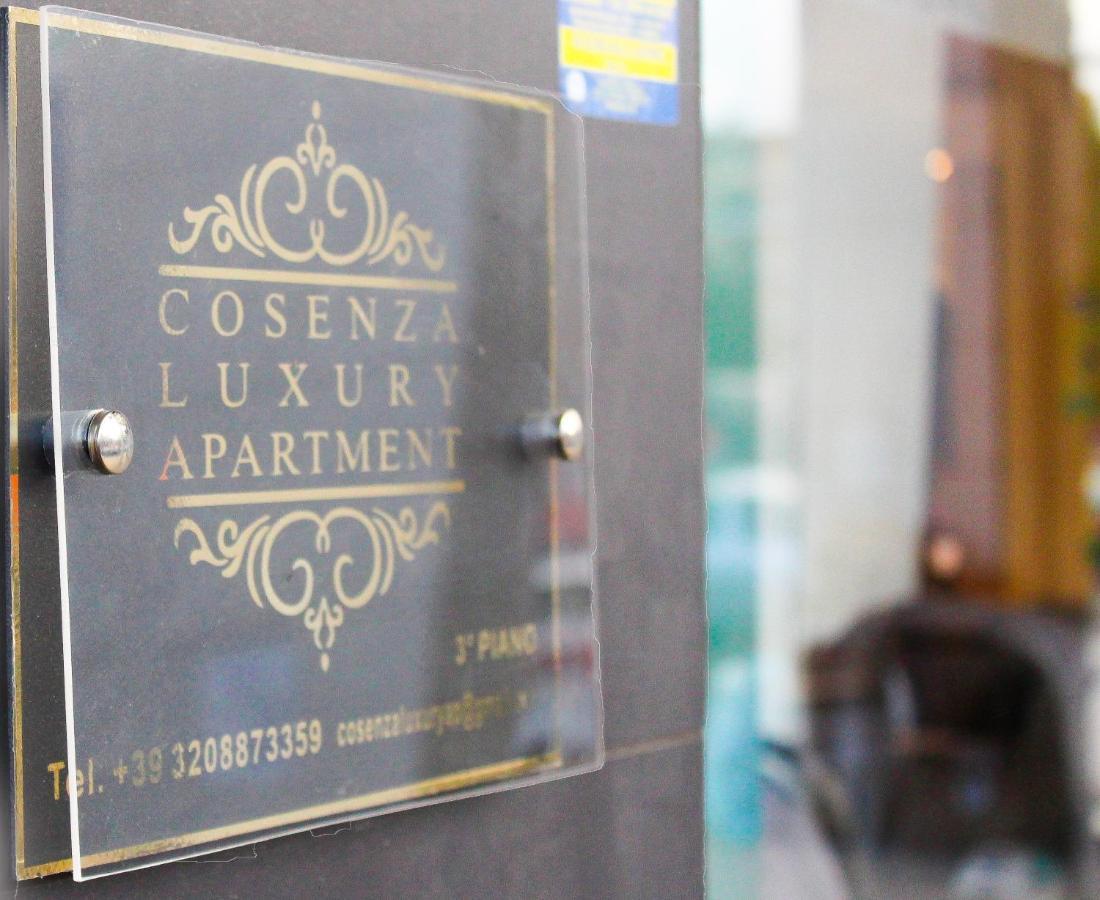 Cosenza Luxury Apartment Exteriör bild